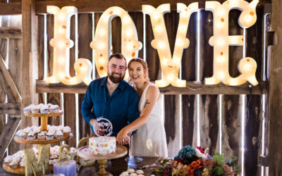 Cake vs. Cupcakes: Which is Best for Modern Weddings?