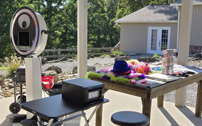 15 Creative Reception Photo Booth Ideas That Wow Guests